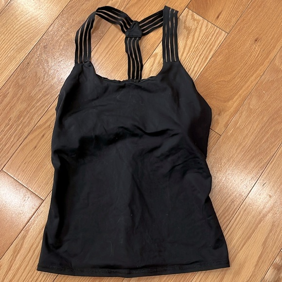 ALO Yoga Tops - Alo Yoga exercise top